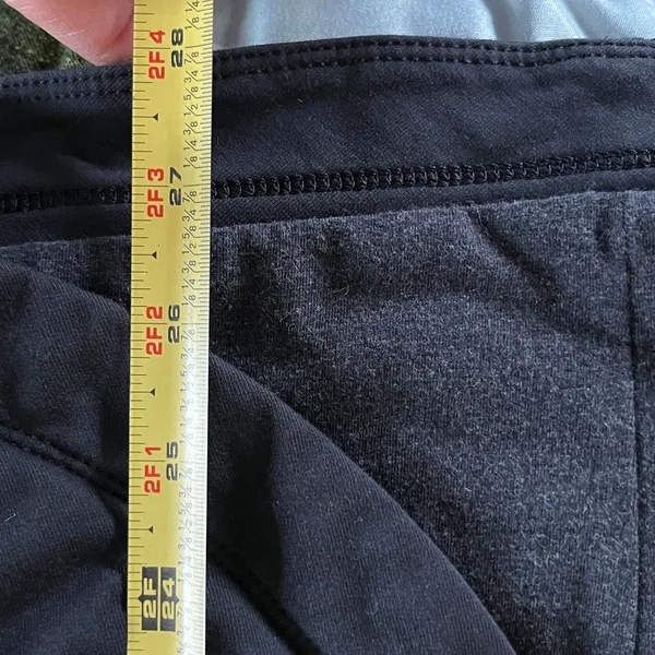 Lululemon Women's‎ Black Rulu Rally Wrap Long Sleeve Jacket with Thumbholes Sz 4 - Image 8