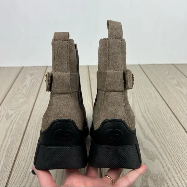 GUESS Women's Hensly Lug Sole Side Gore Chelsea Booties 6.5M Light Brown $99 - Image 5