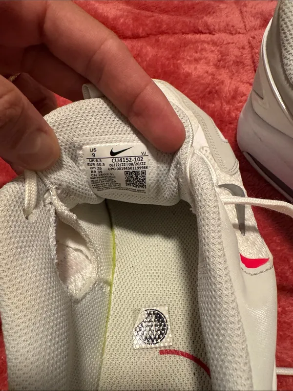 Nike Women's White and Light Gray Running Shoes with Red Swoosh - Image 3