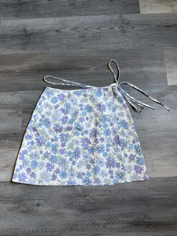 Peppermayo Wrap Floral Mini Skirt US 2 Feminine Spring Summer - Image 3