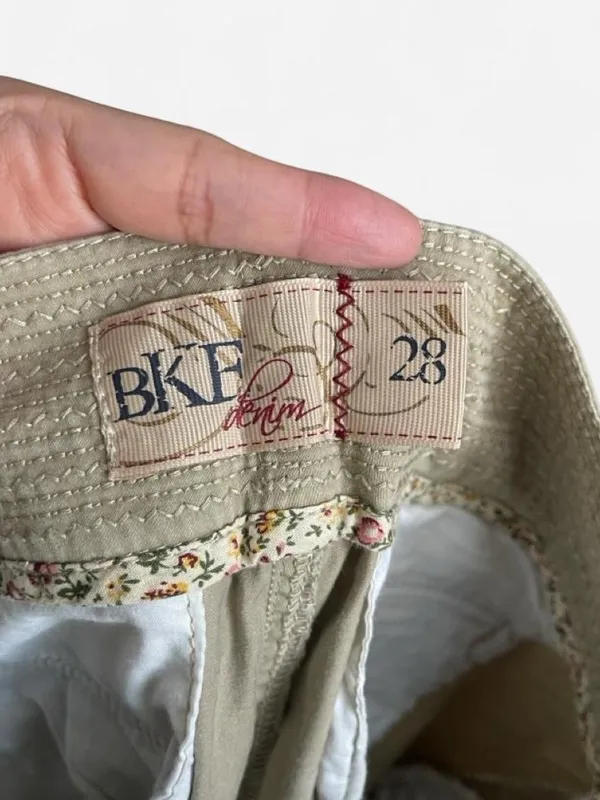 BKE Straight Leg Jeans in Light Beige - Image 5