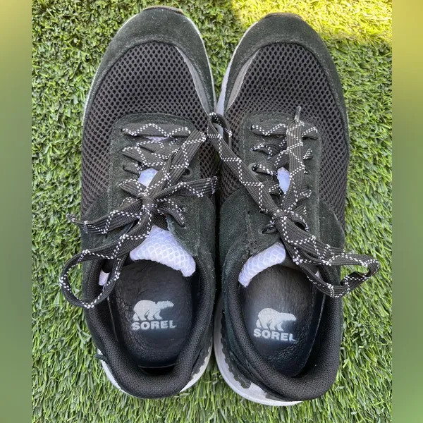 Sorel Black and White Sneakers Comfortable Athletic‎ Design - Image 2