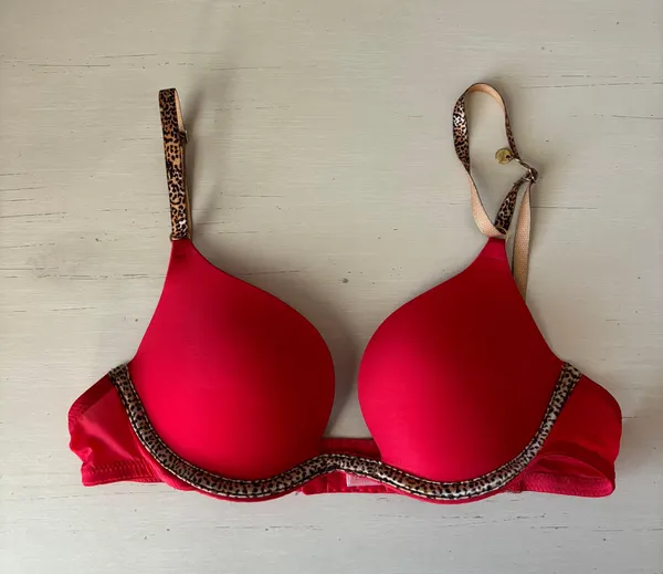 Y2k Victoria’s secret very sexy red push up bra with cheetah print details 32A - Image 2