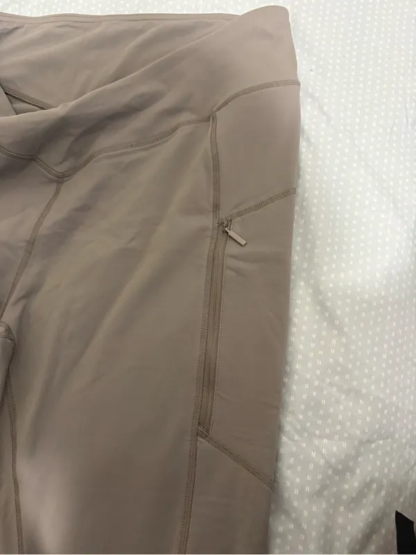 NWT Activewear High Rise Leggings with Side Zipper Pocket Gray Size XL - Image 6