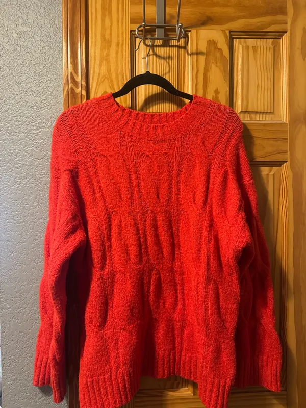 American Eagle Cable Knit Sweater - Image 3