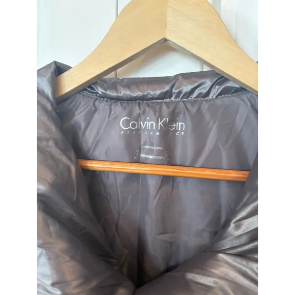 Calvin Klein Performance Premium Down‎ Gray Metallic Puffer Vest Size Large - Image 7