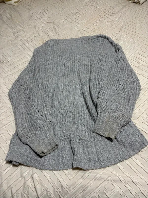 American Eagle Outfitters Light Gray Ribbed Button Cardigan - Image 2