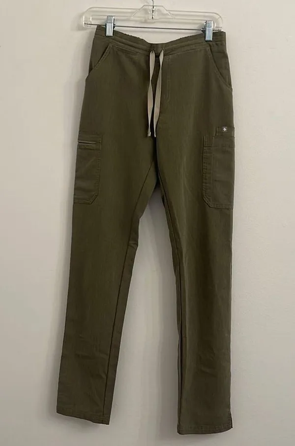 Figs woman olive green cargo scrubs size XS/T - Image 2