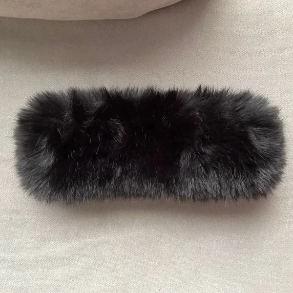 Alo Yoga Opulent Faux Fur Wintersun Headband Black - Image 4