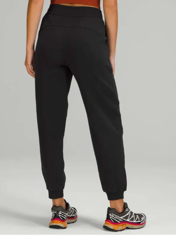 Lululemon Scuba Relaxed High-Rise Jogger in Black Sz 4 - Image 3