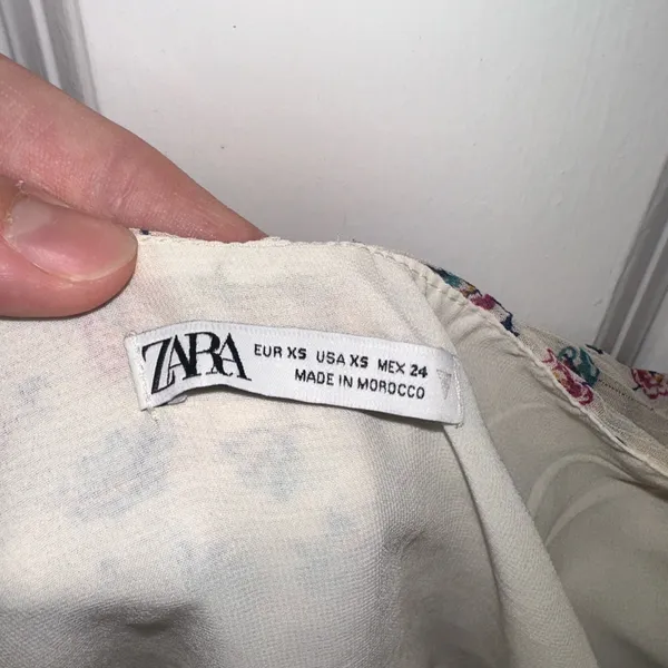 Zara Printed Cream Metallic Ruched Halter Mini Dress XS - Image 4