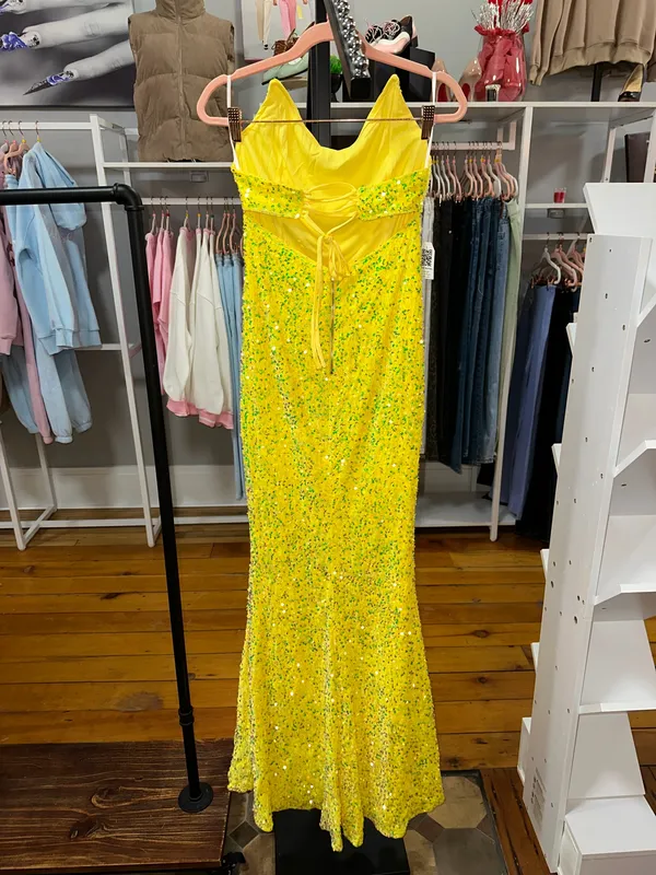 Boutique Yellow strapless sequined maxi prom dress - Image 4