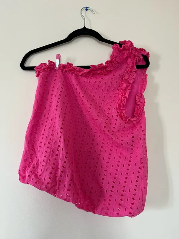 Entro Hot Pink One Shoulder Eyelet Top Small Ruffle Trim Feminine 100% Cotton Summer - Image 5