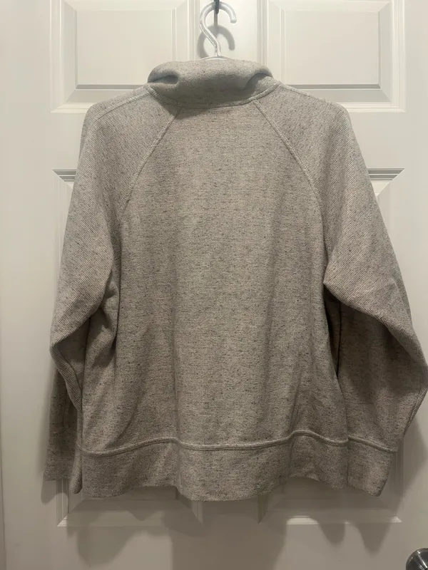 Nike Quarter-Zip Pullover Women’s - Image 4