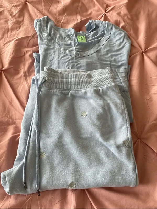 Women’s Light Blue Pocket Pajama Set with Subtle Embroidery Size M - Image 3