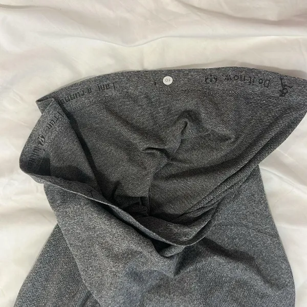 Lululemon Grey Swiftly Tee - Image 3