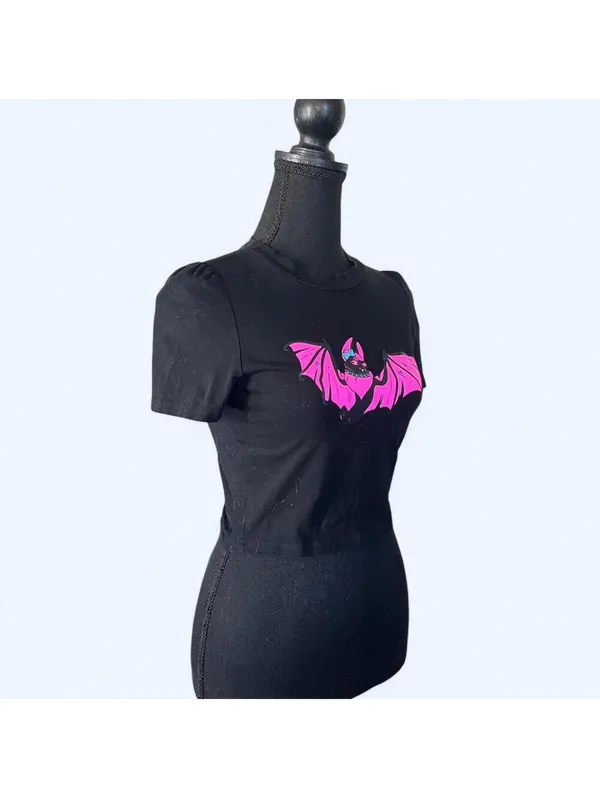 Pink Bat Graphic Black Cropped Baby Tee Size Small 🖤 - Image 2