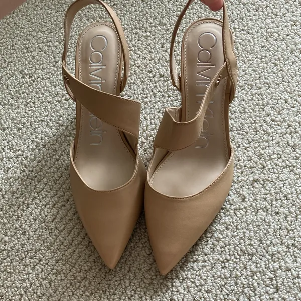 NEW Calvin Klein Slingback Nude Pumps Heels Wrap Around Kitten Mary Janes Sz 8 - Image 9