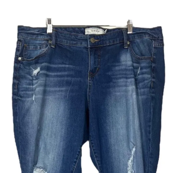 Torrid Jeans Straight Leg Distressed Mid Rise Medium Blue Wash Women’s Size 18 - Image 3