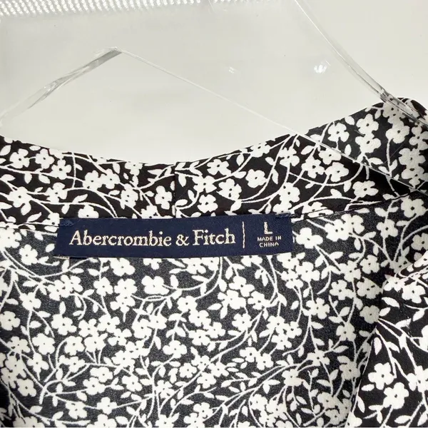 Abercrombie & Fitch Floral V-Neck Bodysuit Women's Size L Romantic Top‎ - Image 6