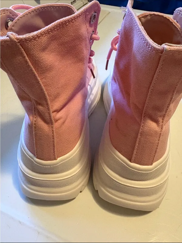 Barnes Elle Pink High-Top Platform Sneakers for Women size 6 - Image 5