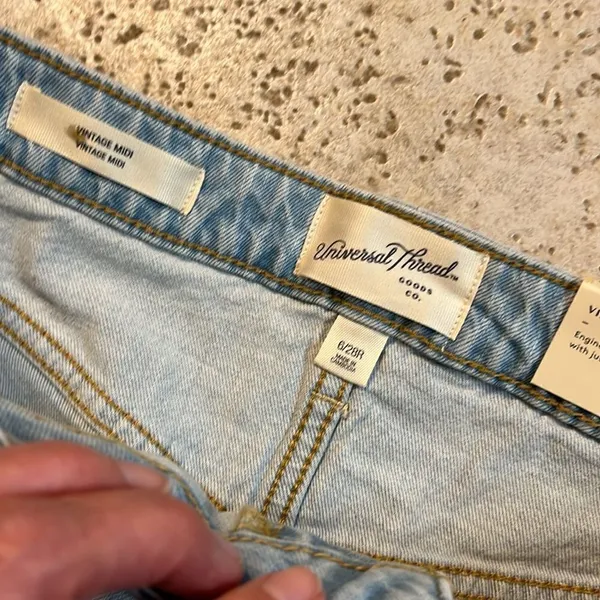 Universal Threads New  denim Jean Shorts vintage midi C16‎ - Image 5
