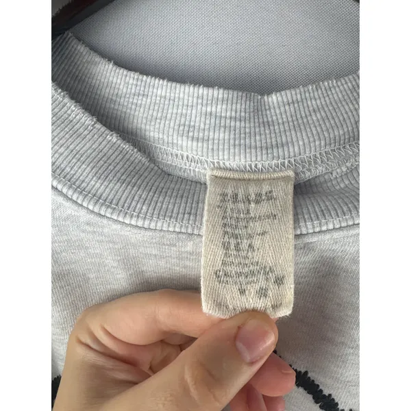 Women’s I.S.M.B.S Medium Light Gray Smiley Cropped Sweater - Image 4