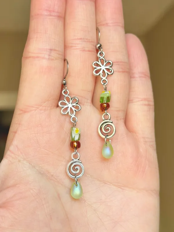 Handmade quality glass beads & flower fairy boho cottage whimsical dangle earrings 💐🍃 - Image 3