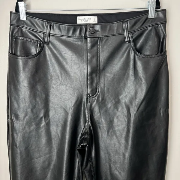 Abercrombie & Fitch‎ Curve Love Pants 33/16 Faux Leather 90s Straight High Rise - Image 4