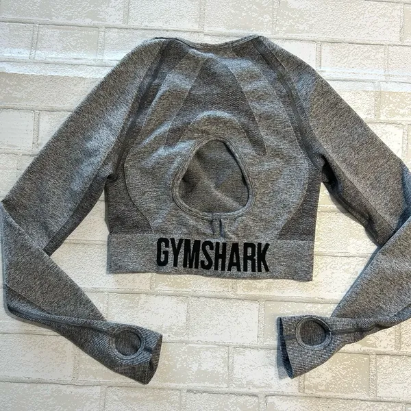 Gymshark Gray Long Sleeve Crop Top - Image 3
