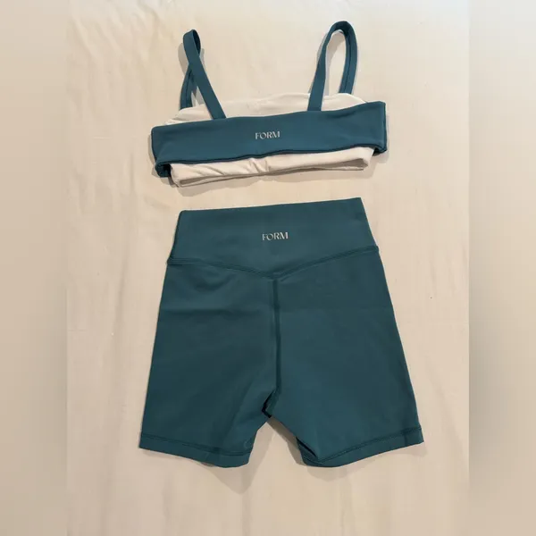 FORM Sami Clarke Lagoon Foldover Bra and Bike Yoga Shorts XS SET - Image 2