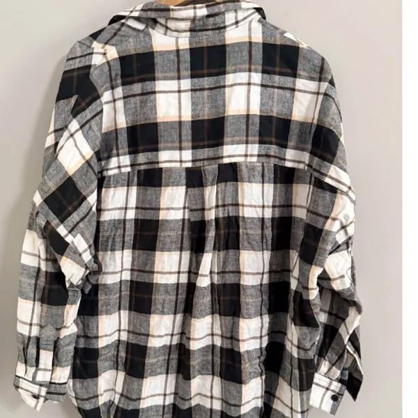French Connection Plaid Button Down Shirt Womens M Black White Oversized Flannel - Image 4