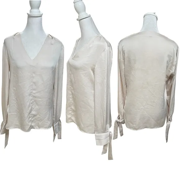 Banana Republic Beige Long Tie Sleeve V-Neck Blouse Size XS - Image 2