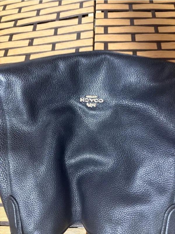 Coach Hallie black pebbled leather shoulder bag - Image 3