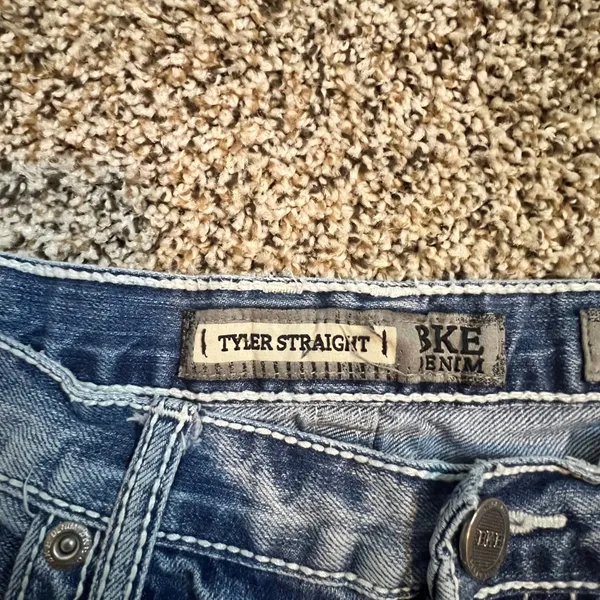 BKE Tyler Straight Light Wash Cut Off Denim Shorts Womens 36R Blue Frayed Hem‎ - Image 2