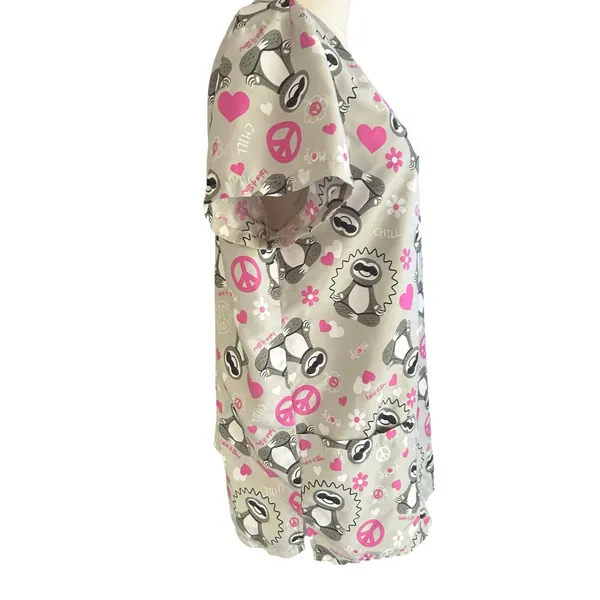 Serene Uniforms Sloth Print Scrub Top Pink Peace Hearts Pockets Women’s MEDIUM - Image 9