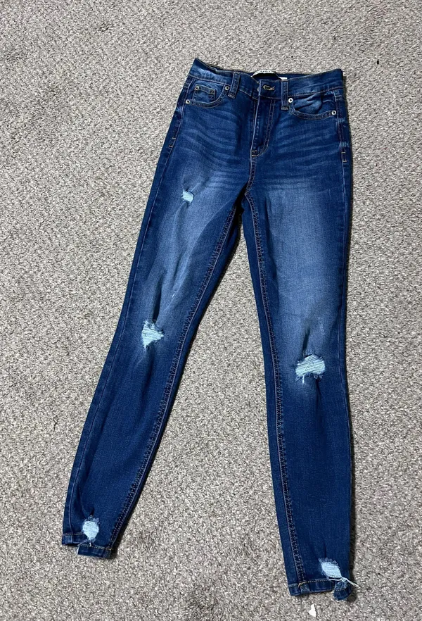Ripped Skinny Jeans - Image 3