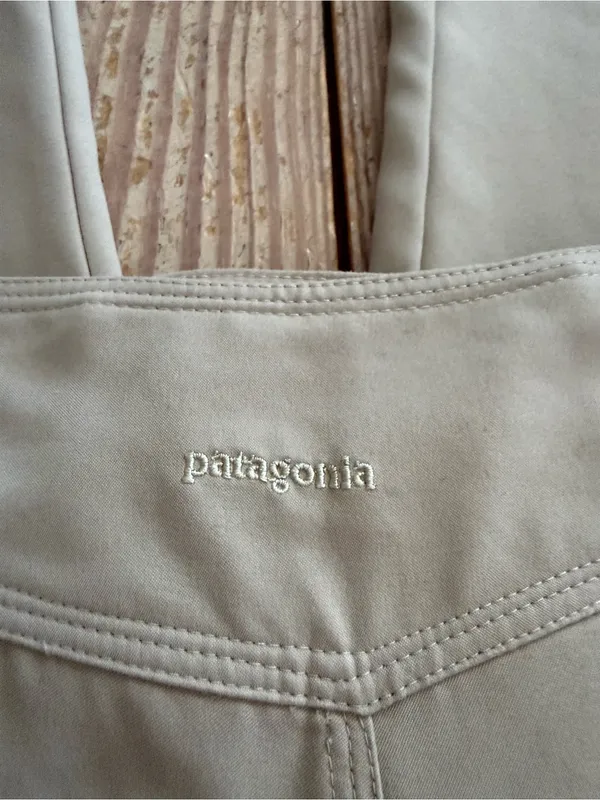 Patagonia Women's Pants size 10 - Image 3