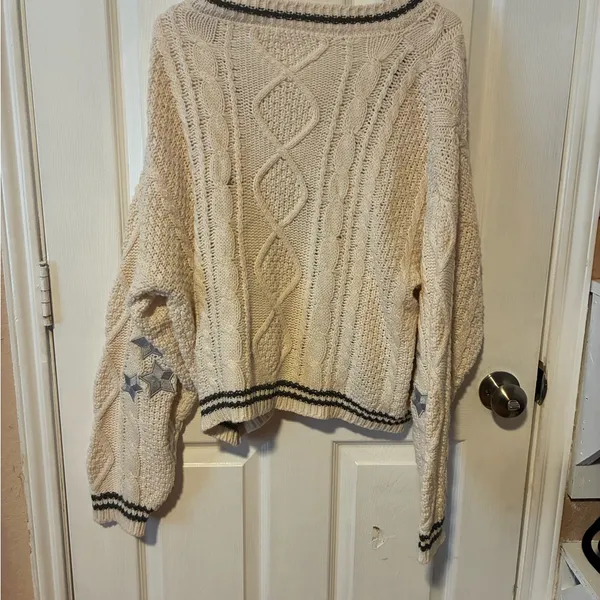 Chunky Cream Cable Knit Cardigan with Contrast Trim - Image 4