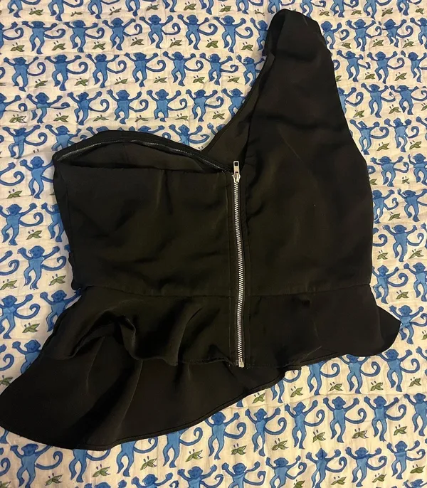 superdown One Shoulder Top - Image 3