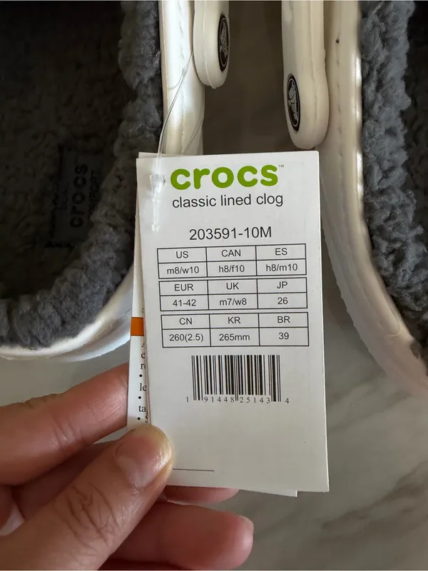 NWT Crocs Classic Lined Clog White Grey Fleece Unisex M8/W10 - Image 4
