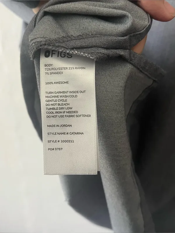 FIGS Catarina Scrub Top Gray Graphite V-Neck Medical Uniform Women’s M - Image 6