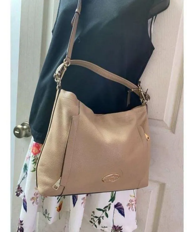 coach medium w adjustable strap tan leather cross - Image 8