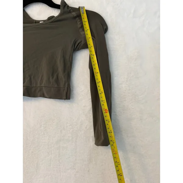 Spanx Womens Long Sleeve Crop Top Medium Olive Green Athletic Compression 20155R - Image 7