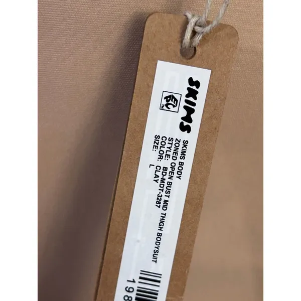 Skims Body Zoned Mid Thigh Bodysuit Large Clay NWT - Image 4