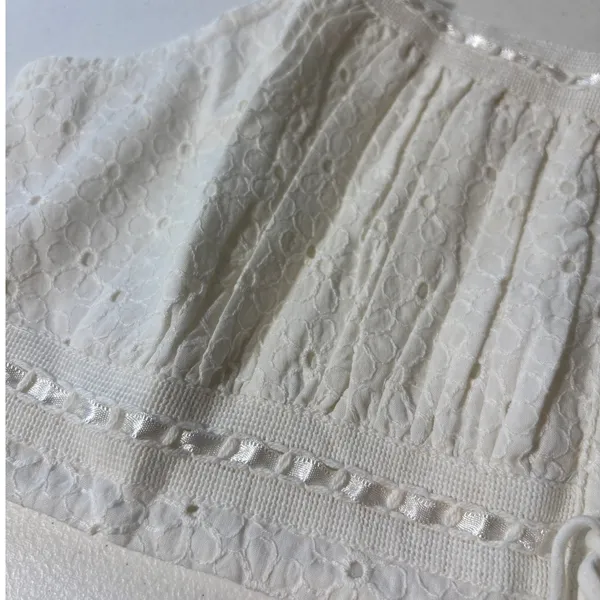 Aeropostale NWT Women's Size S Eyelet Button-Front Square-Neck Crop Top White - Image 4