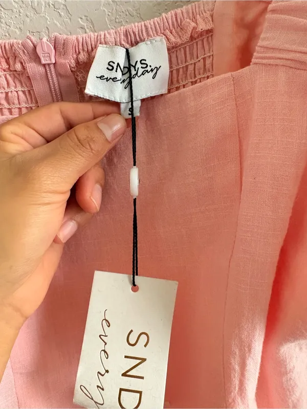 NEW SNDYS everyday Tuscany Dress Pink Puff Sleeve Mini Dress size small - Image 2