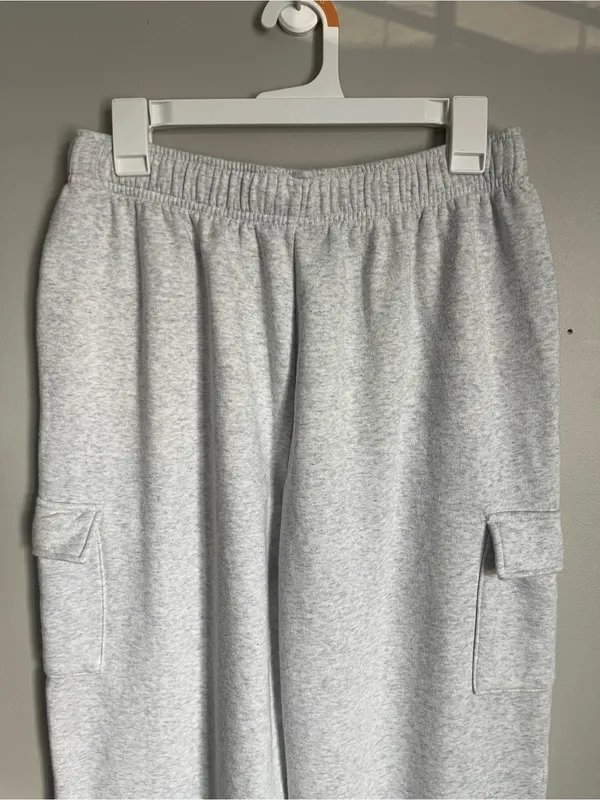 NO BOUNDARIES Light Heather Gray Cargo Wide Leg Joggers Sz M - Image 2
