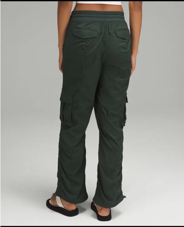Lululemon Lightweight Adjustable Mid-Rise Cargo Pants - Image 3