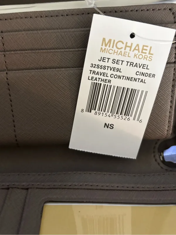 Michael Kors Jet set travel continental wallet color cinder - Image 6